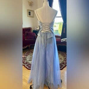 Dave & Johnny Gown NWT sz 11/12 blue Y2K